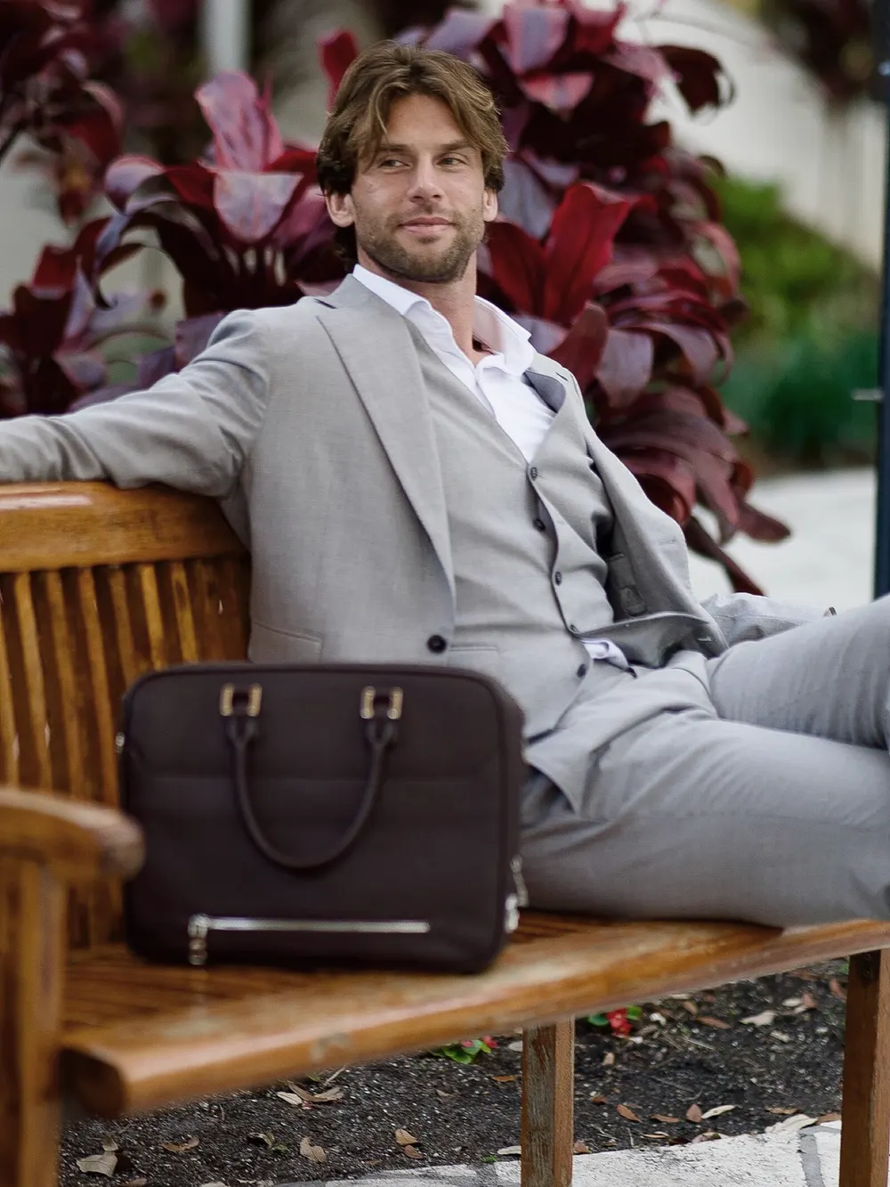 A moment in the courtyard, case at hand